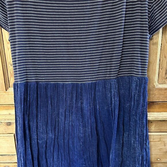 Holding Horses Small Blue White Striped Dress Short‎ Sleeve - Picture 8 of 9